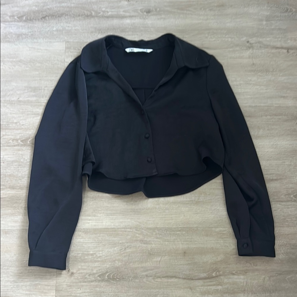 Zara Black Long Sleeve Cropped Notched Collar Shirt
